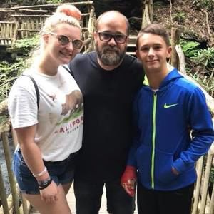 Meet your Posher, Robert